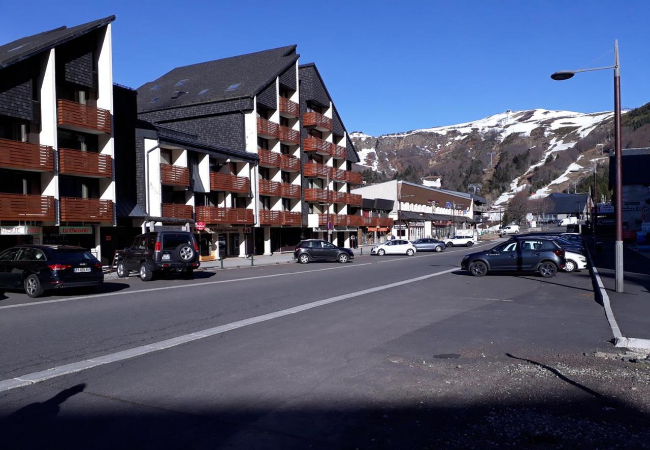 Appartement Situe En Plein Centre A Deux Pas Des Pistes. Besse-et-Saint-Anastaise Bagian luar foto